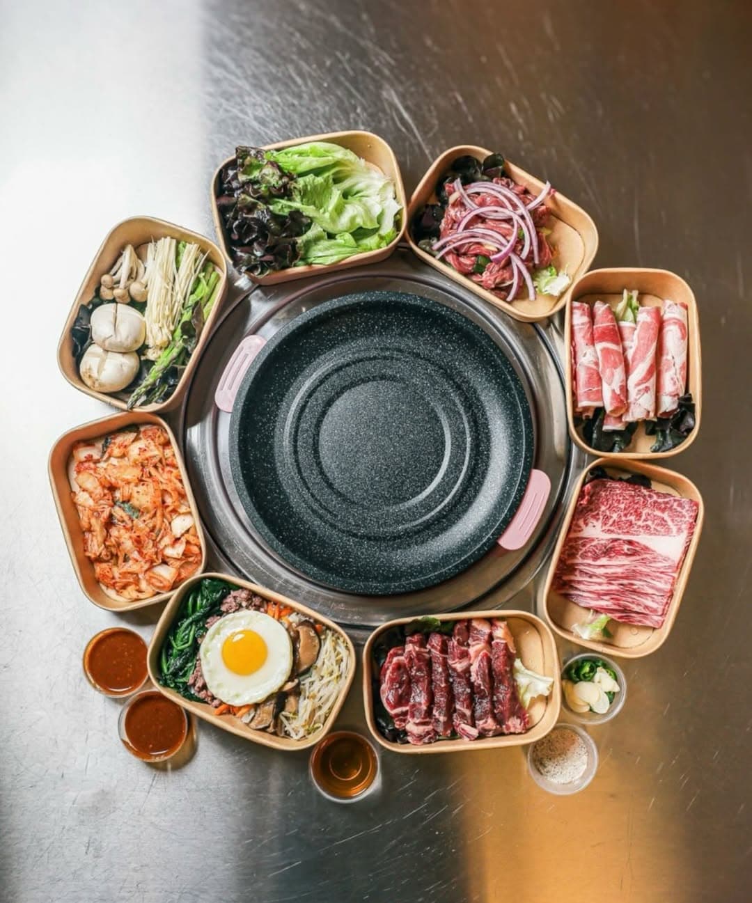 Set de barbacoa coreana con banchan